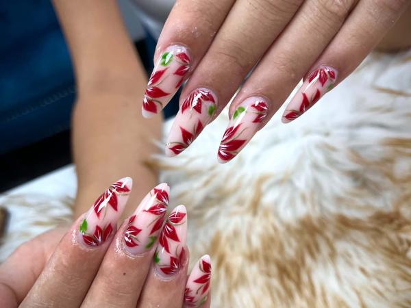 Deluxe Nails gallery