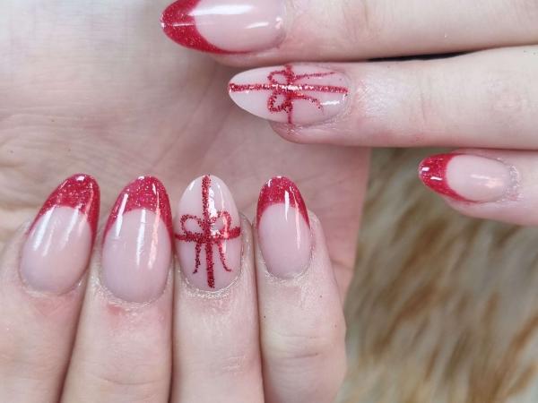 Deluxe Nails gallery