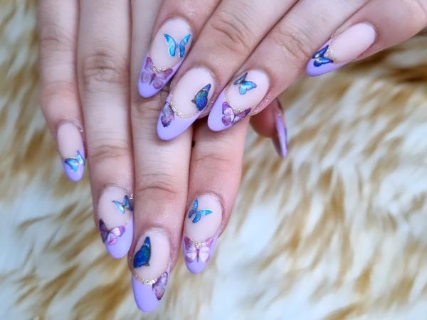 Deluxe Nails gallery