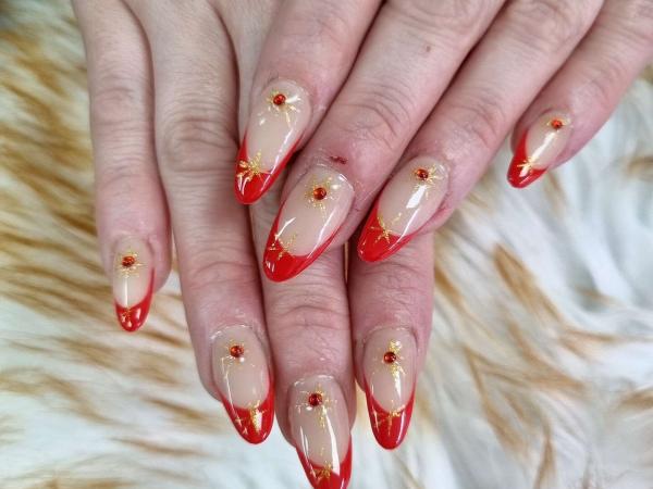 Deluxe Nails gallery